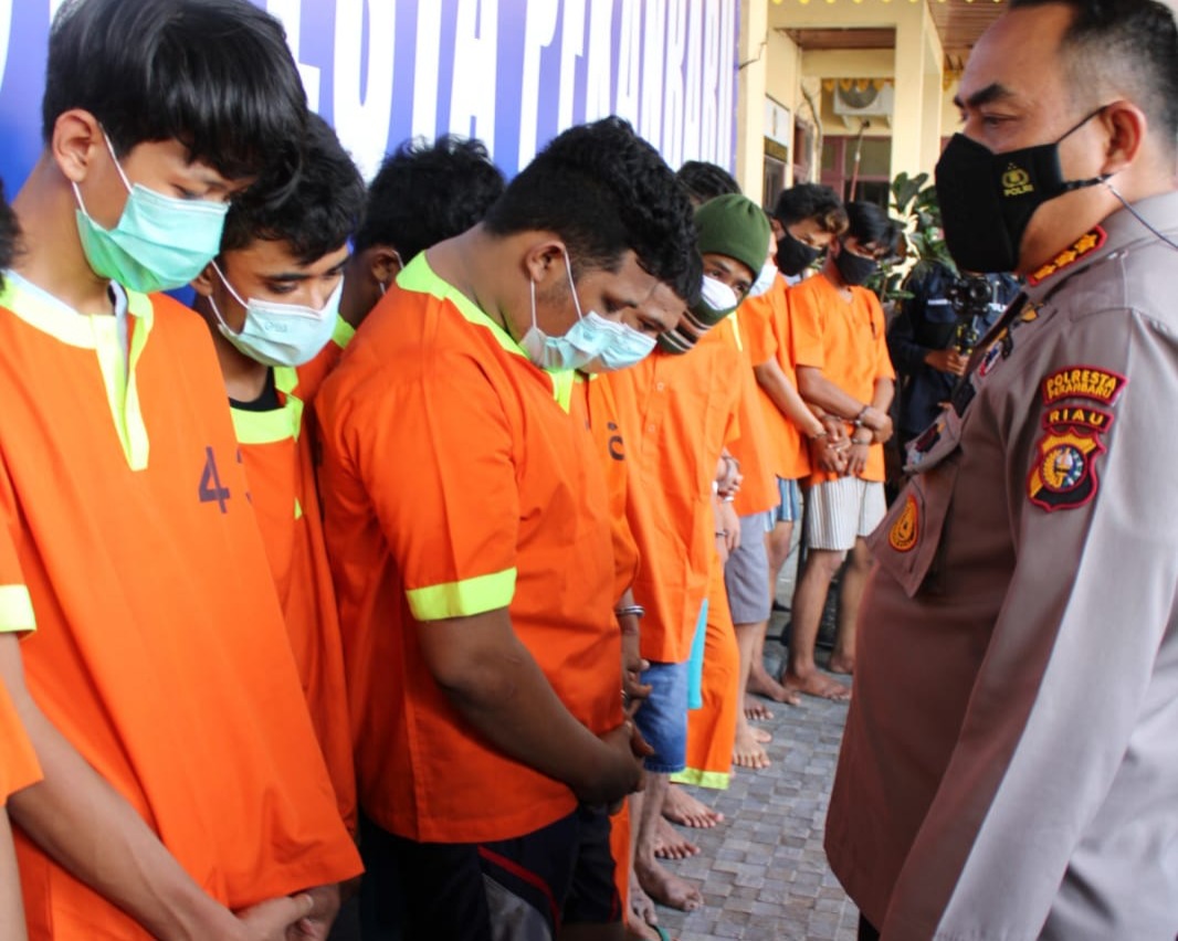 Kapolresta Pekanbaru Gelar Konferensi Pers Tindak Pidana Pencurian Dengan Kekerasan (Jambret)