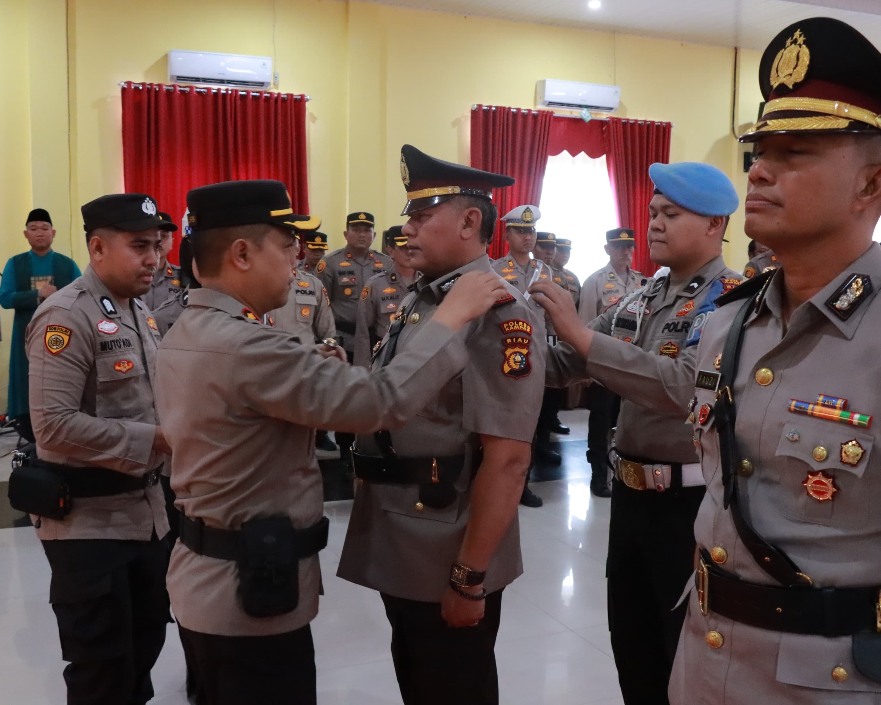 Kapolres Kampar Pimpin Sertijab Kapolsek Siak Hulu AKP Asdisyah Mursyid SH Gantikan Kompol Fauzi SH, MH