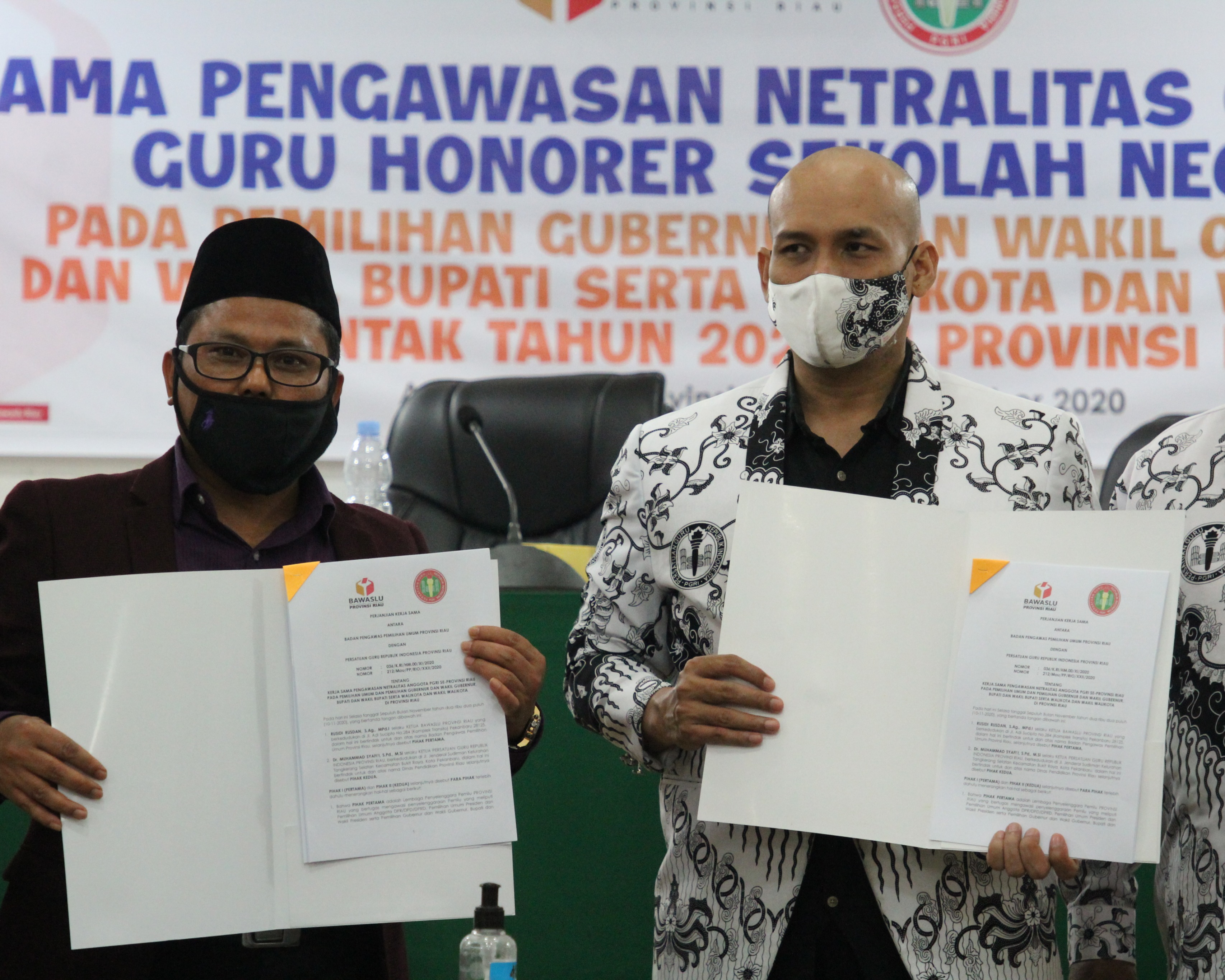 Cegah Pelanggaran Dalam Pilkada, Bawaslu Riau Bersama PGRI Tandatangani MoU