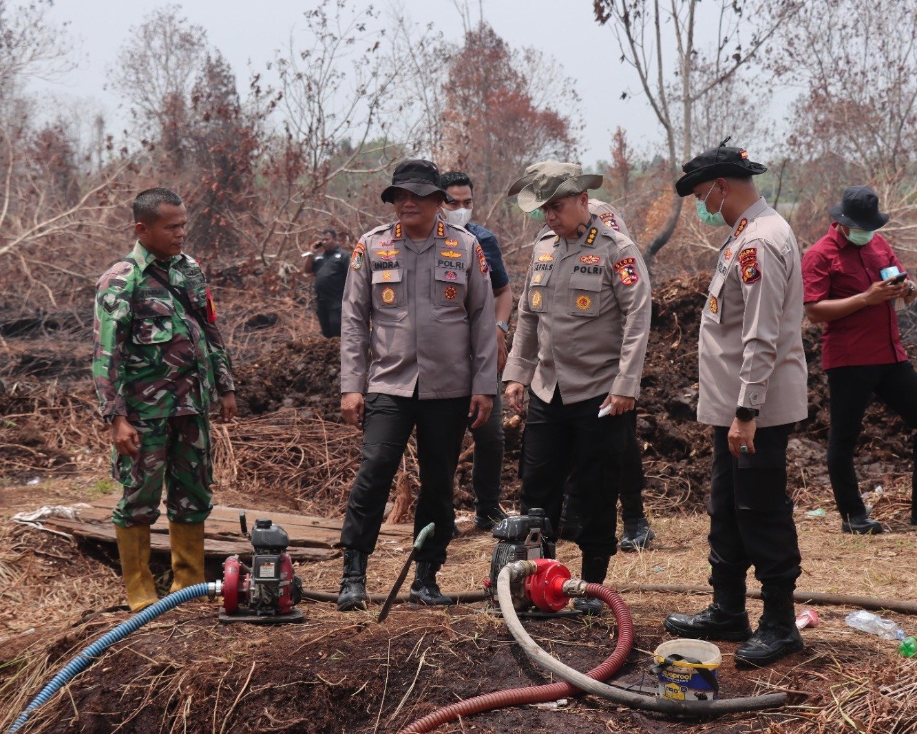 Teknologi Jadi Kunci: Polri Uji Drone Pemadam Api di Lokasi Rawan Karhutla Kabupaten Kampar