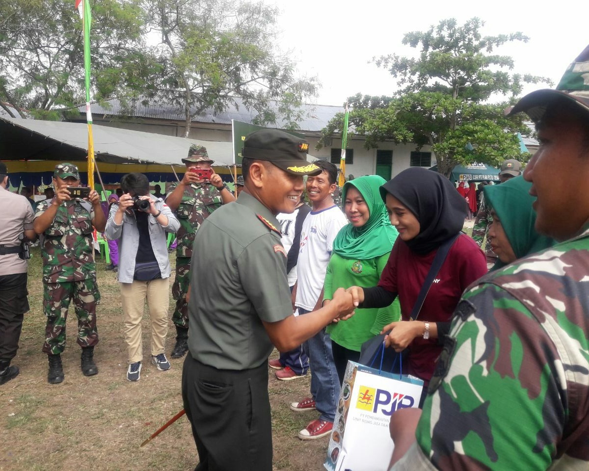 Dandim 0301/Pekanbaru Hadiri Kegiatan Binter Terpadu Kodim 0301/Pekanbaru Dalam Rangka Penghijauan, Pelayanan Kesehatan dan Senam Ceria