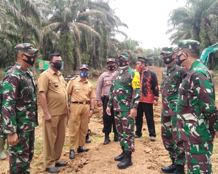 Danrem 031/WB Dampingi Aster Panglima TNI Kunker Ke Inhu