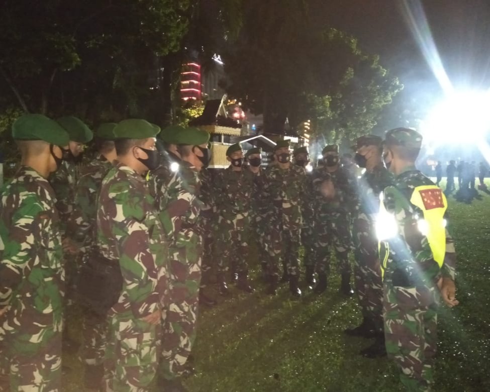 Dandim 0301/PBR Hadiri Apel Gabungan Dalam Rangka Pengamanan Malam Takbir Hari Raya Idul Fitri 1442 H di Halaman MPP