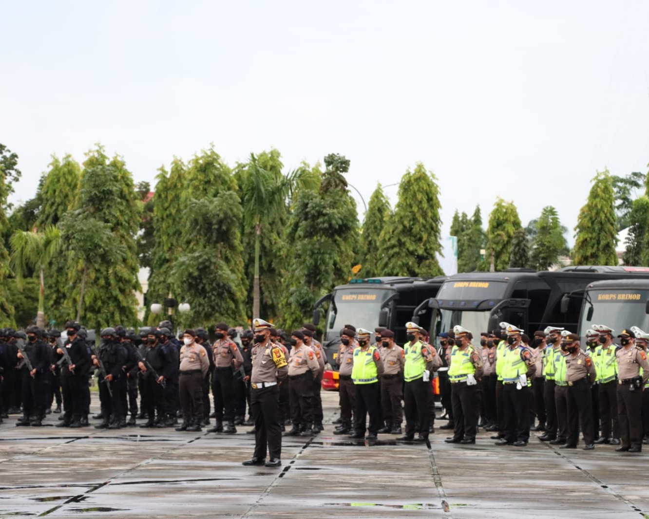 Jelang Malam Pergantian Tahun Baru, Kapolresta Pekanbaru Pimpin Gelar Apel Gabungan