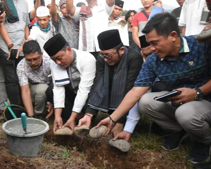 Wawako Letakan Batu Pertama Pembangunan Masjid Al Hidayah Asia Pasifik