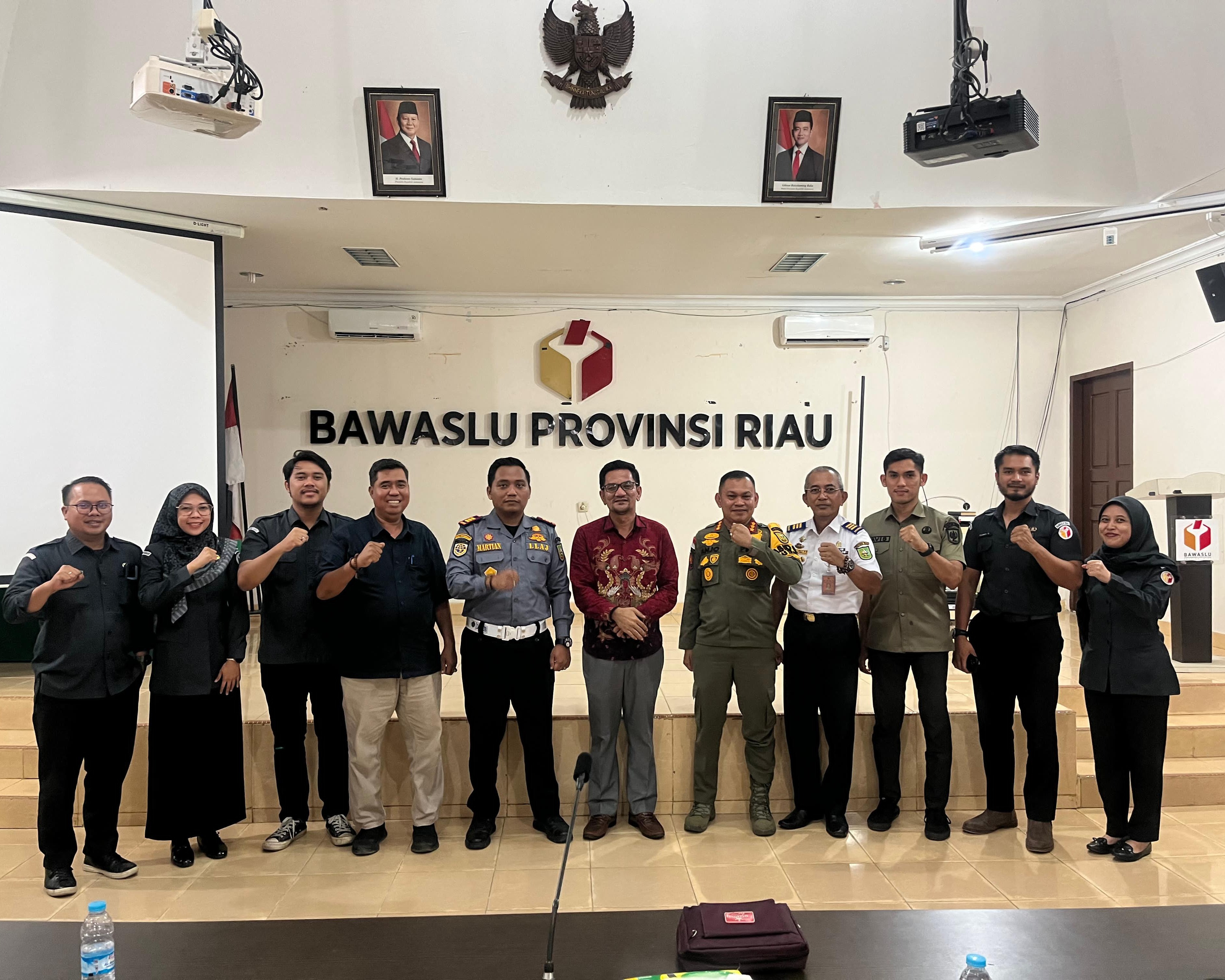 Perkuat Pengawasan, Bawaslu Riau Rapat Koordinasi Terkait Pengawasan Kampanye dan Alat Peraga Kampanye Pemilihan Tahun 2024