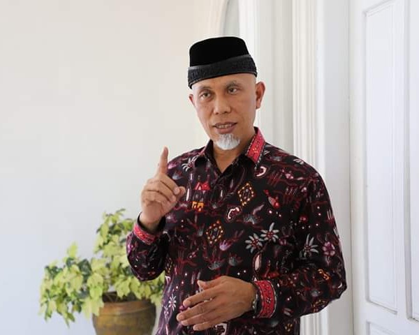 Walikota Padang H Mahyeldi Raih Penghargaan Grand IKADI Awards 2020 