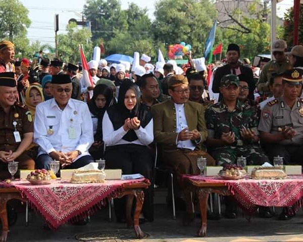 Dalam Rangka Hari Amal Bhakti Ke 74, Kementerian Agama Kabupaten Kendal Menggelar Parade Kebangsaan