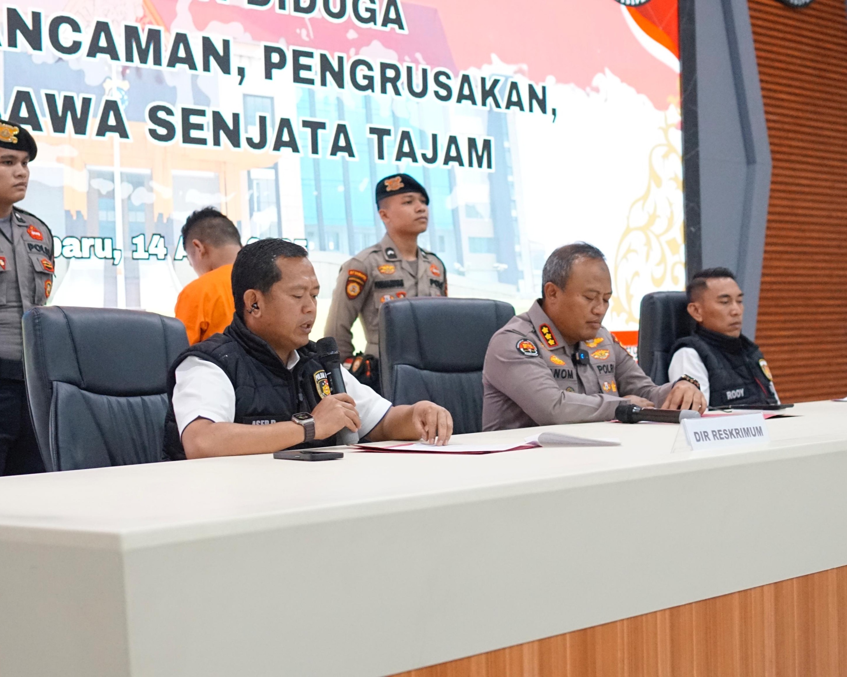 Ditreskrimum Polda Riau Berhasil Menangkap Diduga Pelaku Pengancaman yang Viral di Media Sosial