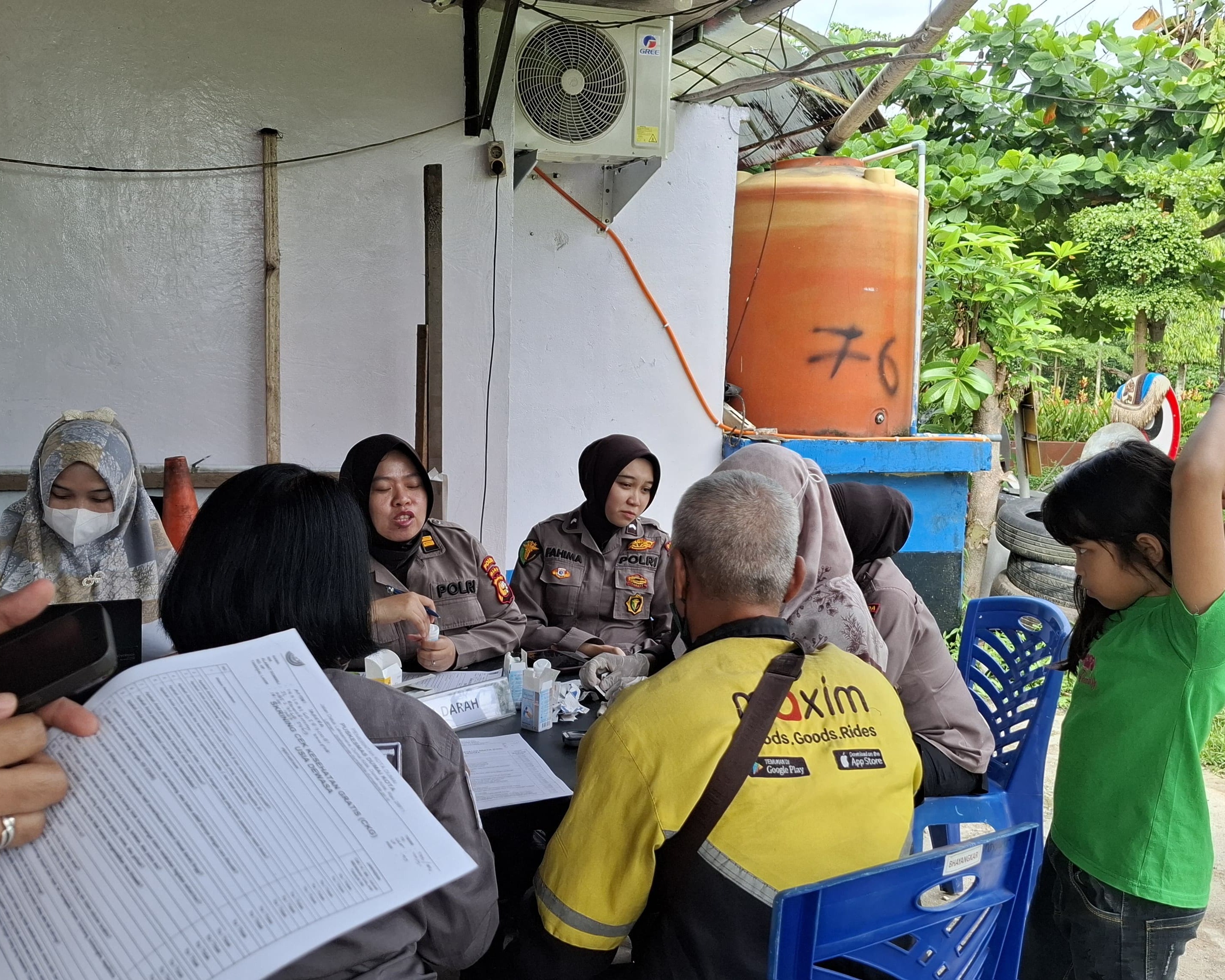 Polres Dumai Gelar Bakti Kesehatan Gratis Untuk Pengemudi Ojek Online Dalam Rangka HUT Ke-70 Polisi Lalu Lintas