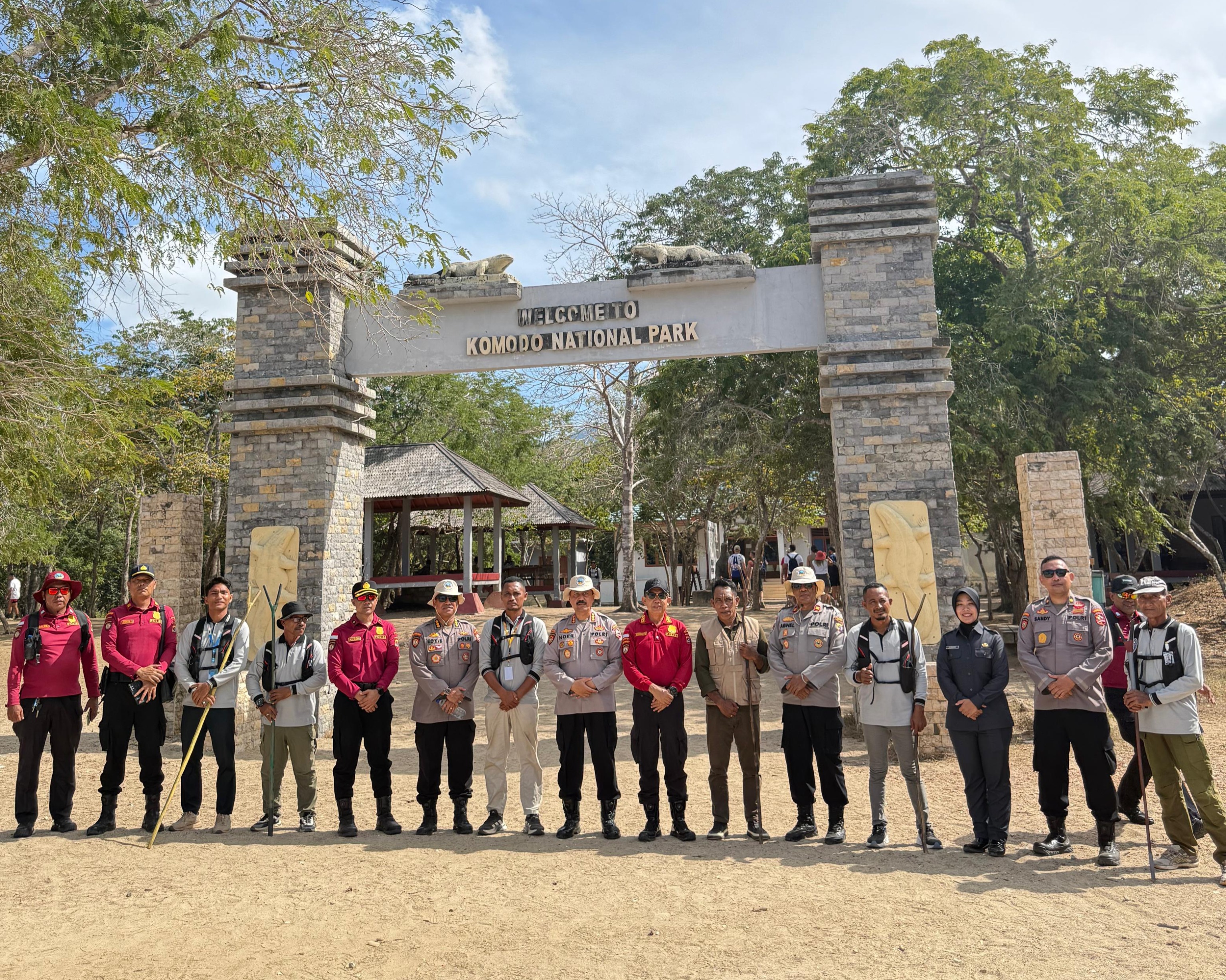Kunjungan Polri Ke Pulau Komodo: Fokus Keamanan Wisatawan