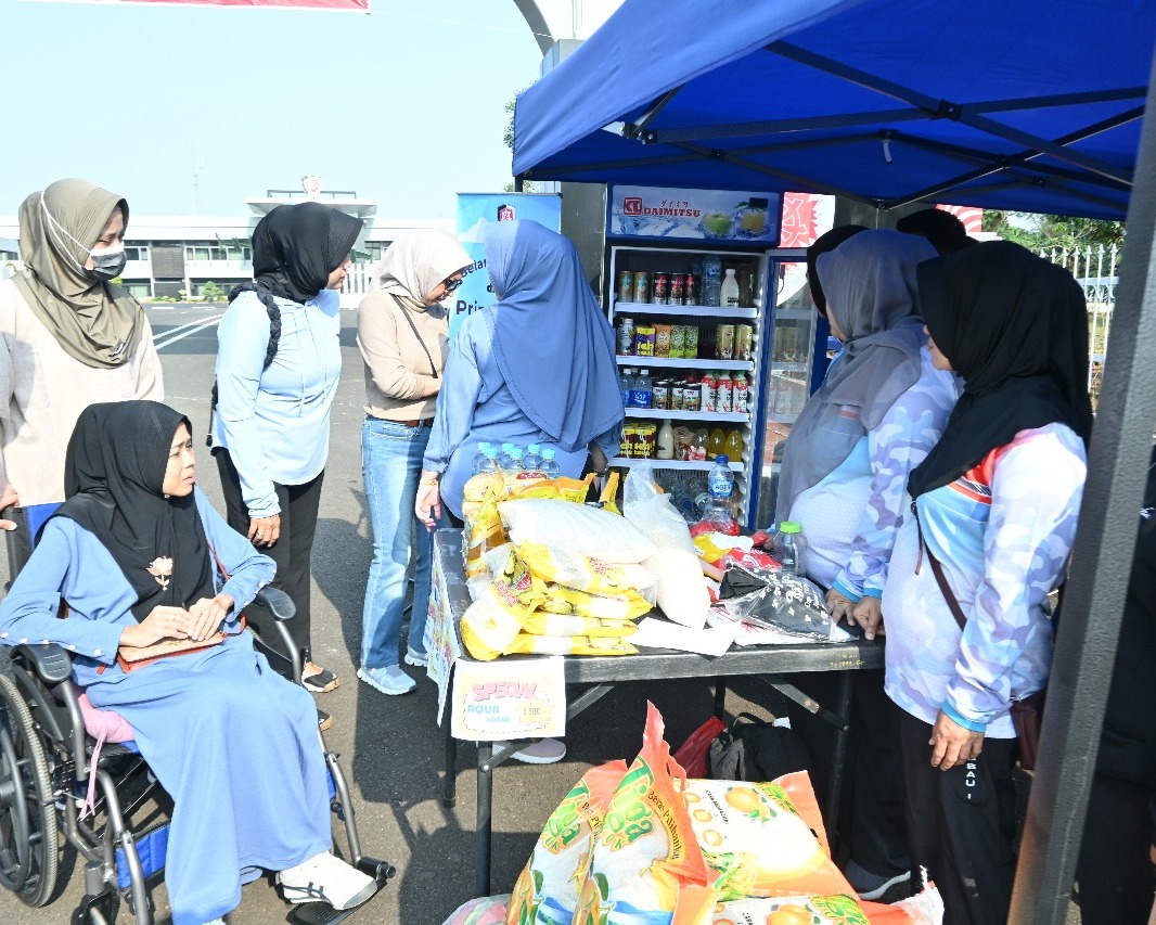 Kenang Jasa Pahlawan, Panglima Koopsud I Gelar Bazar Murah