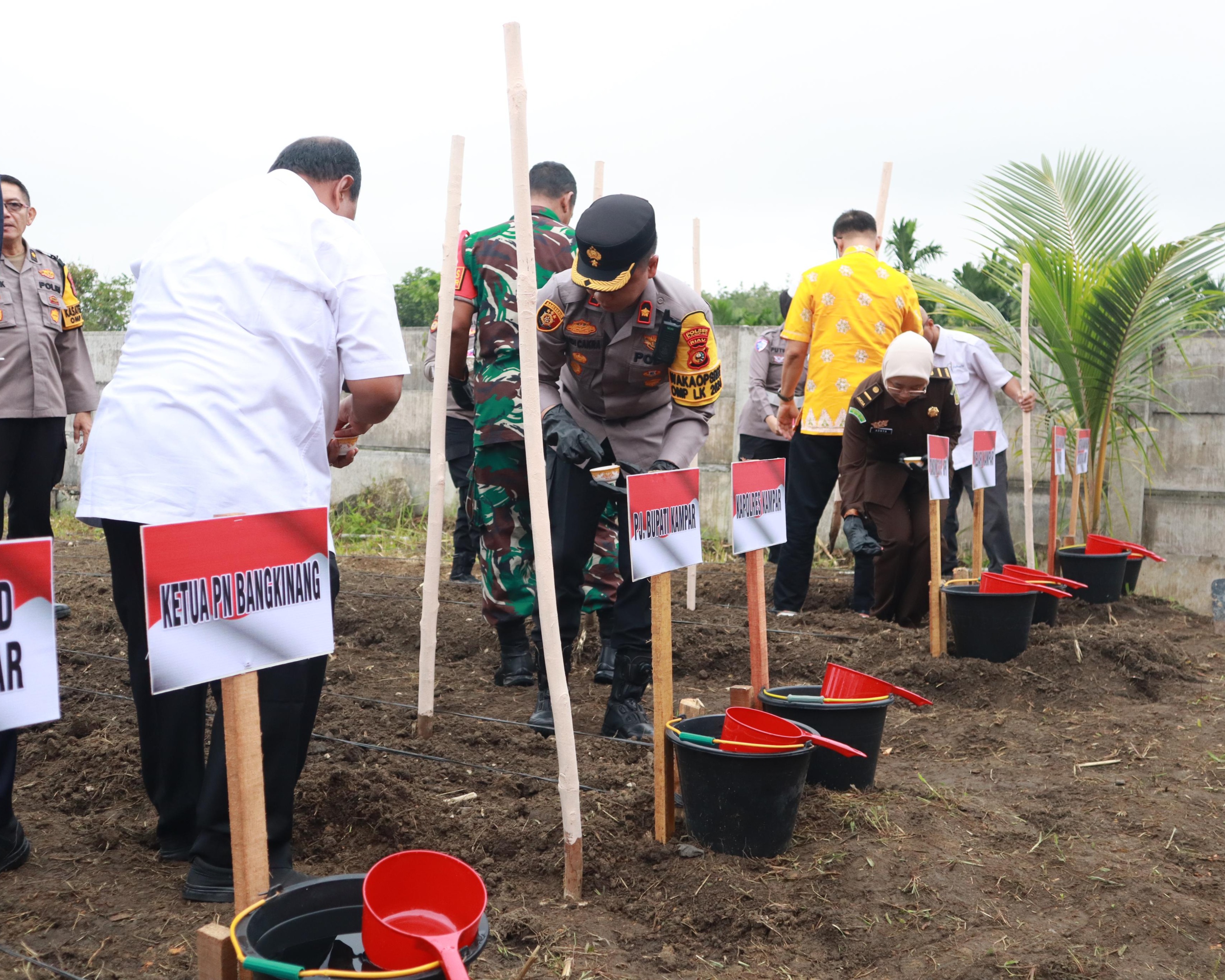 Polres Kampar Zoom Meeting Kick Off Ketahanan Pangan Polda Riau Dalam Menyongsong 100 Hari Kerja Program Prioritas Asta Cita