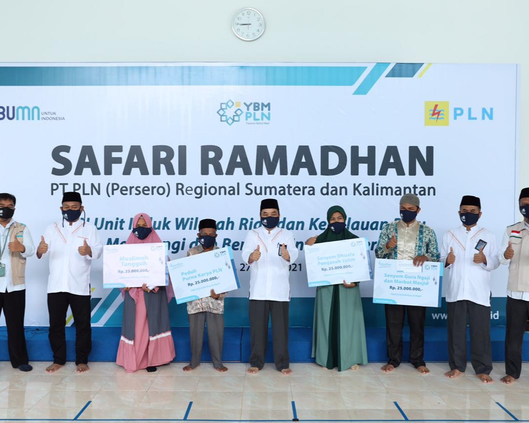 YBM PLN UIWRKR Salurkan 1675 Paket Sembako di Riau dan Kepri