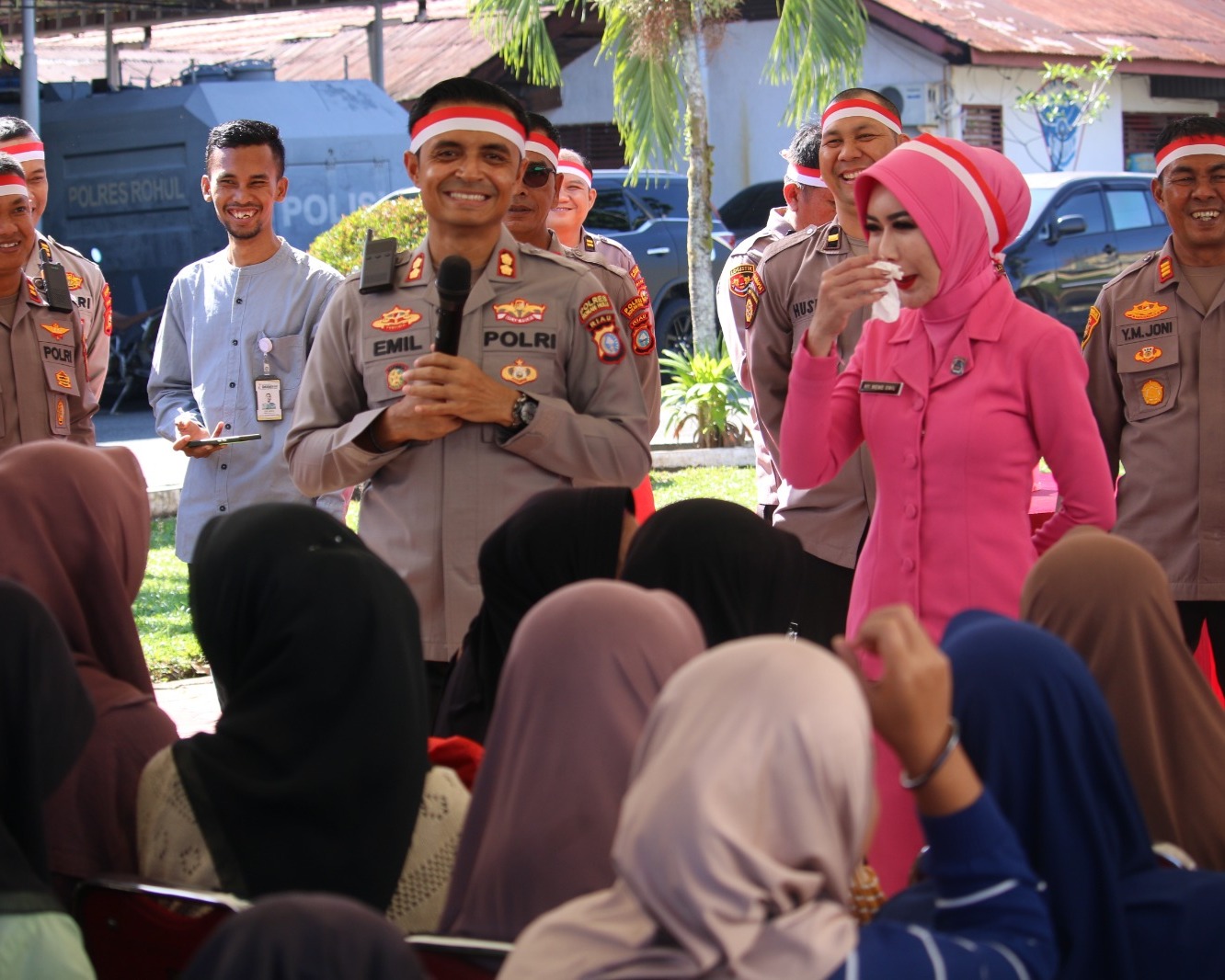 Gelar Bazar Pangan, Polres Rohul Berikan Subsidi Beras dengan Harga Paling Murah