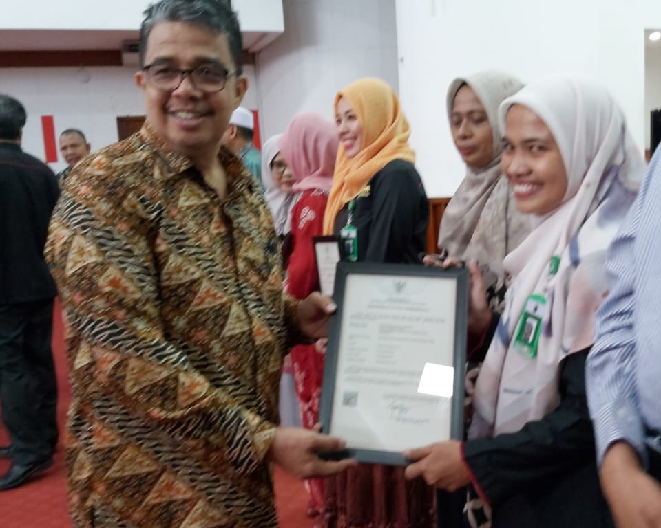 Tiga Orang Dosen Jurusan TIP UNAND Terima Sertifikat Paten Granted