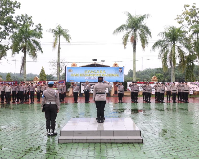Polres Siak Gelar Upacara Kesadaran Nasional, Wakapolres Tekankan Kesiapan Pengamanan Nataru 2025