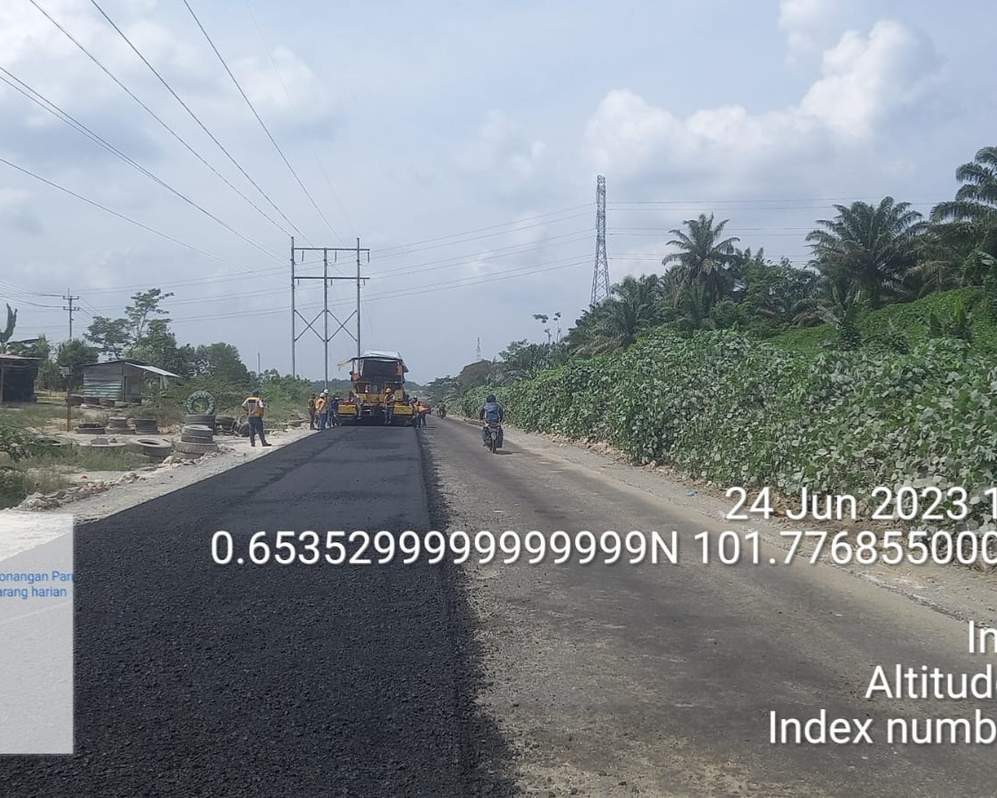 PUPR Riau Telah Melaksanakan Intruksi Gubri Untuk Mempercepat Perbaikan Jalan dan Jembatan