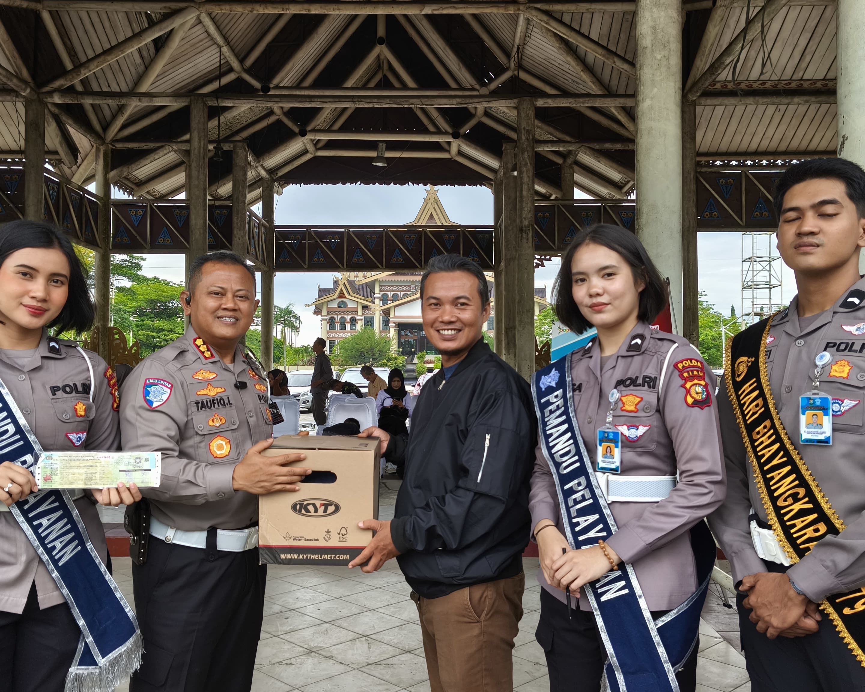 Empat Gebrakan Hari Bhayangkara Ke-79, Polda Riau Hadirkan 79 Layanan Publik, 79 Polsanak, dan Festival Polisi Cilik dan Video Singkat Dengan Tema Polisi Idolaku