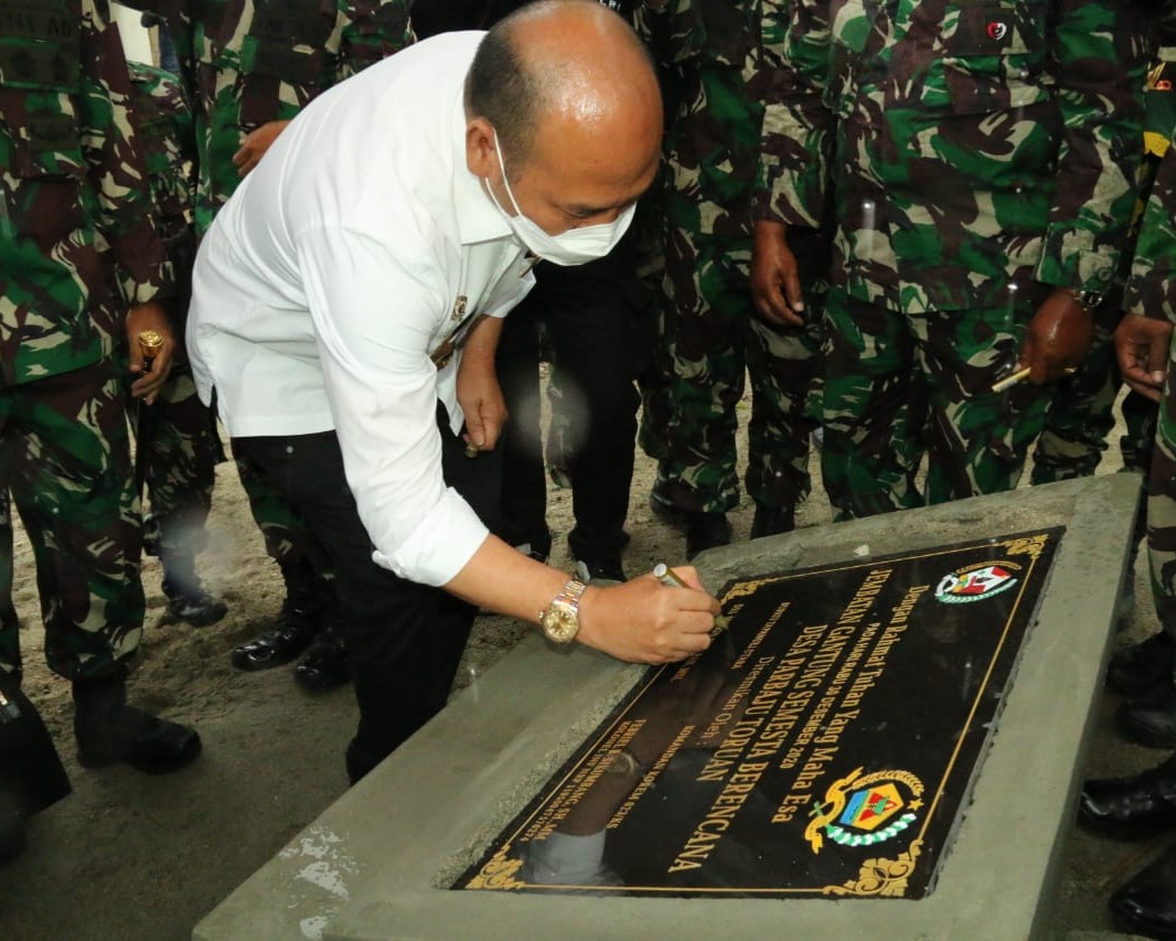 Bupati Taput: Ini Jembatan Strategis Yang Menghubungkan Dua Dusun Ke Lokasi Pertanian