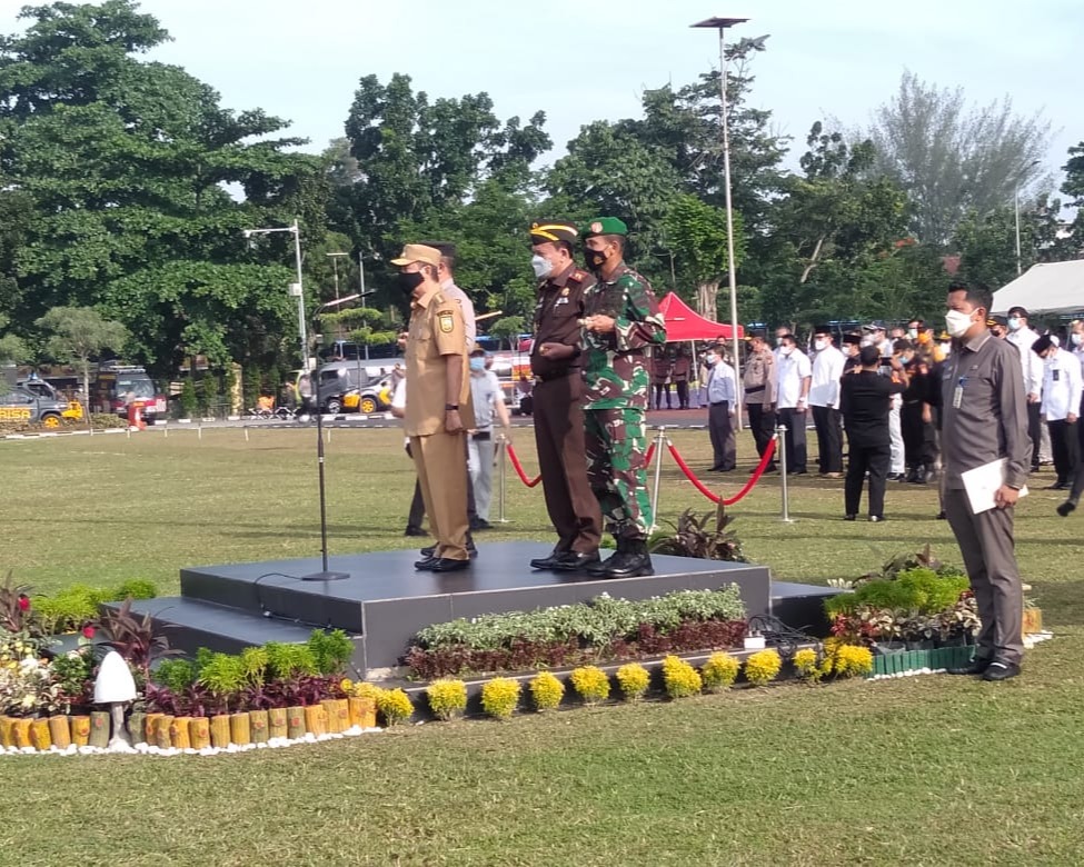 Gubri Pimpin Apel Gelar Pasukan Operasi Ketupat Lancang Kuning 2021