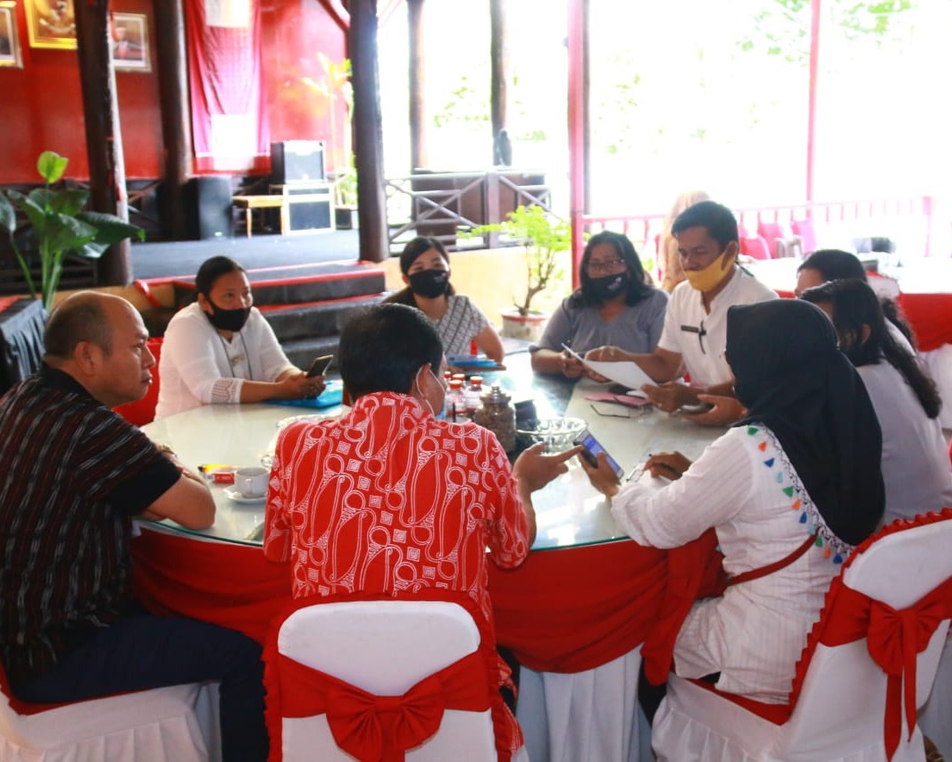 Sukseskan Program Pendataan Keluarga Tahun 2021 Kabupaten Tapanuli Utara Secara Online, Bupati Taput Sebagai Peserta Perdana