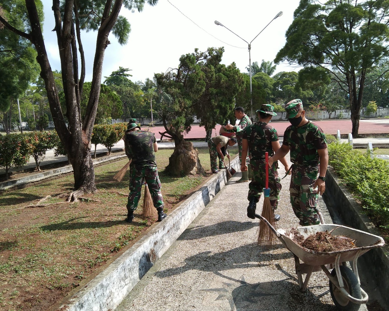 Kodim 0301/Pekanbaru Gelar Karya Bakti Sambut Hari Juang TNI AD Tahun 2021