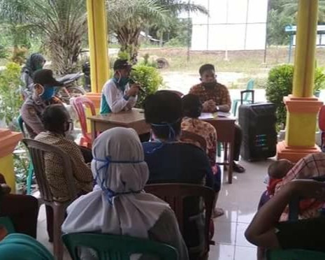 Pemdes Sungai Buaya Kecamatan Rawa Jitu Utara Bagikan Bantuan Langsung Tunai Bersumber Dari Dana Desa