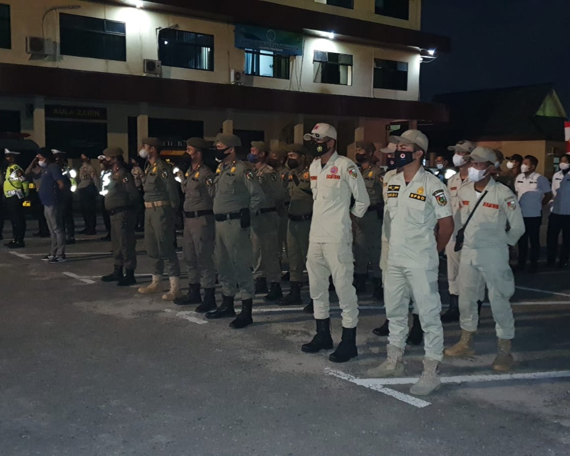 Kapolresta Pekanbaru Pimpin Apel Gabungan Operasi Yustisi Dalam Penerapan Prokes