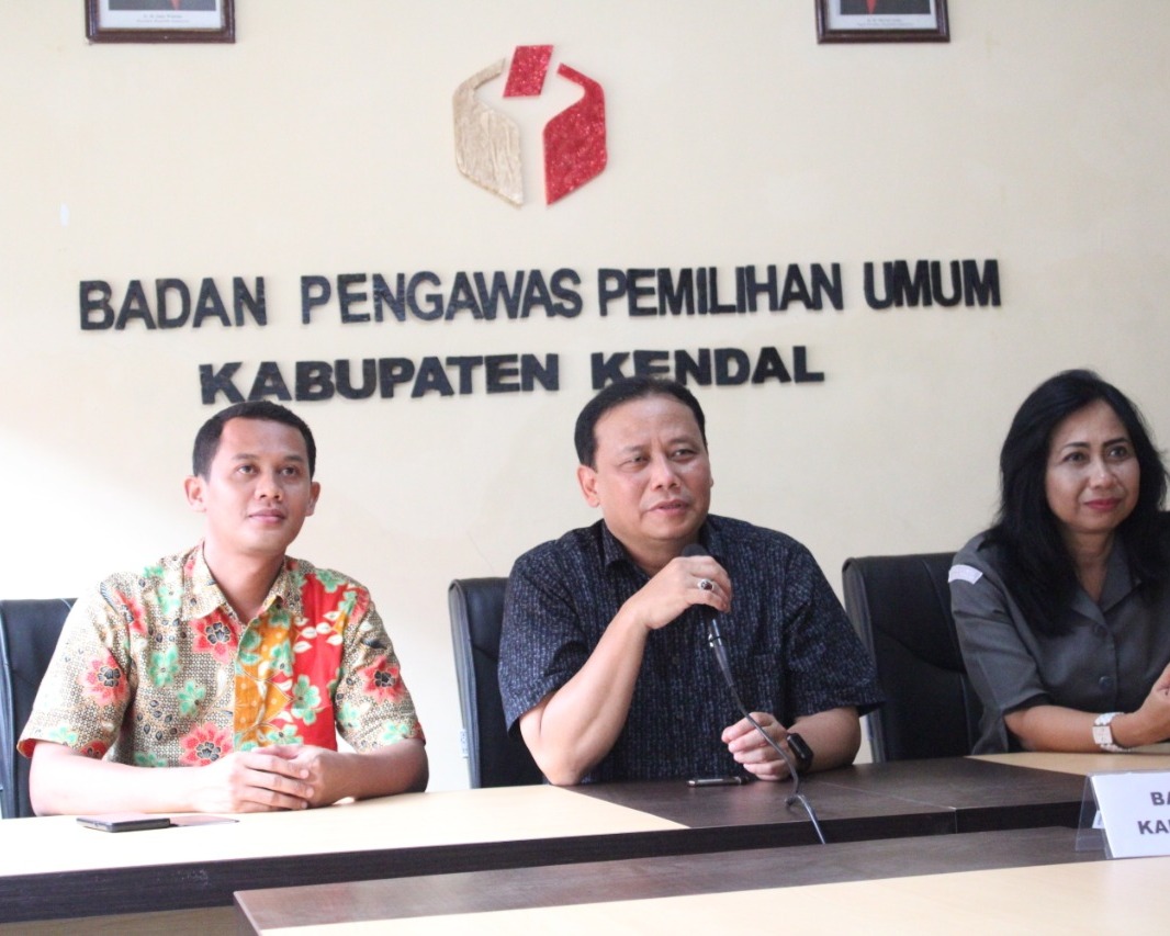 Ketua Bawaslu RI Hadiri Pembukaan Vidcon Pengawasan di Kendal