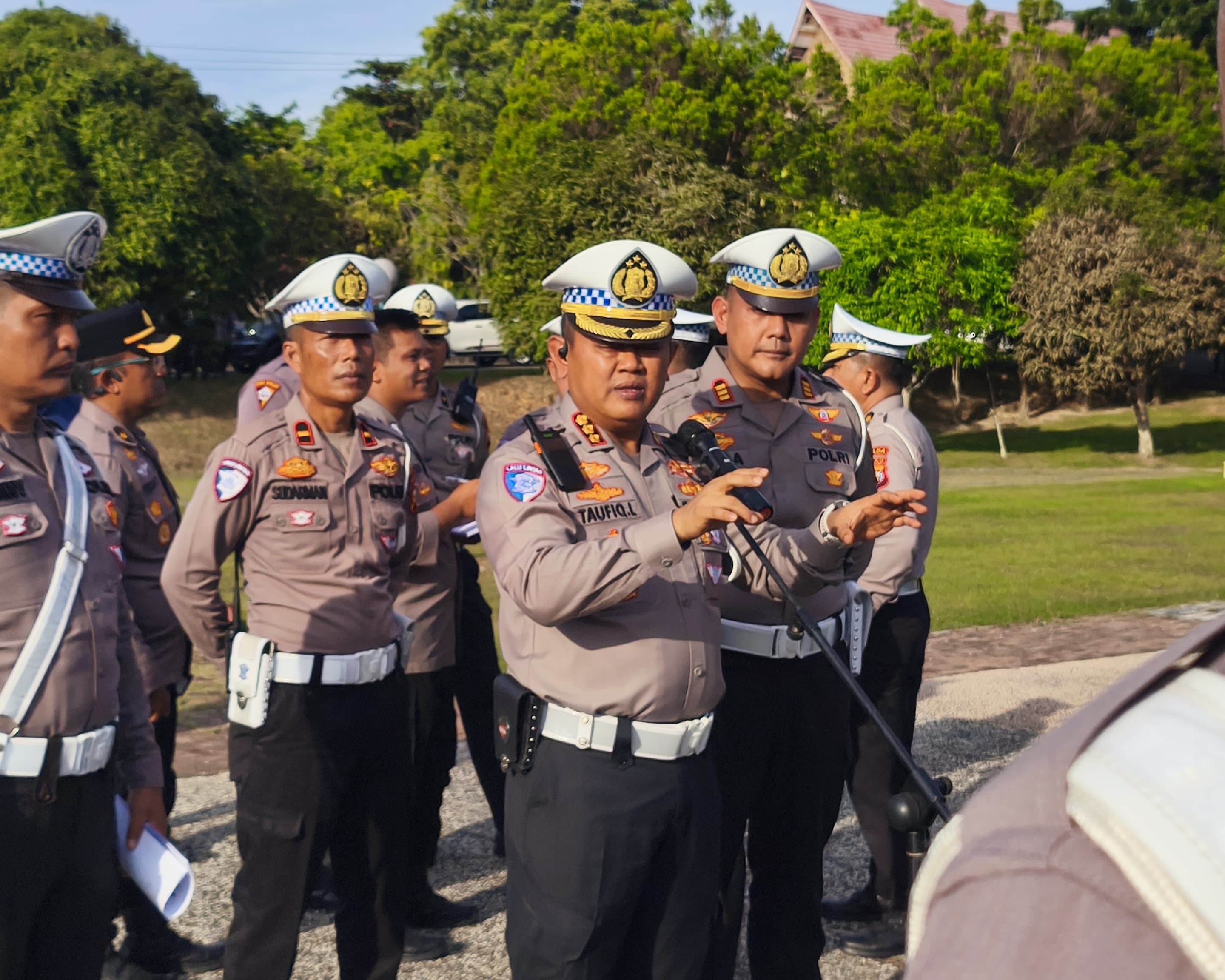 Polda Riau Imbau Pengemudi Angkutan Barang Patuhi Pembatasan Operasional Selama Festival Pacu Jalur 2025