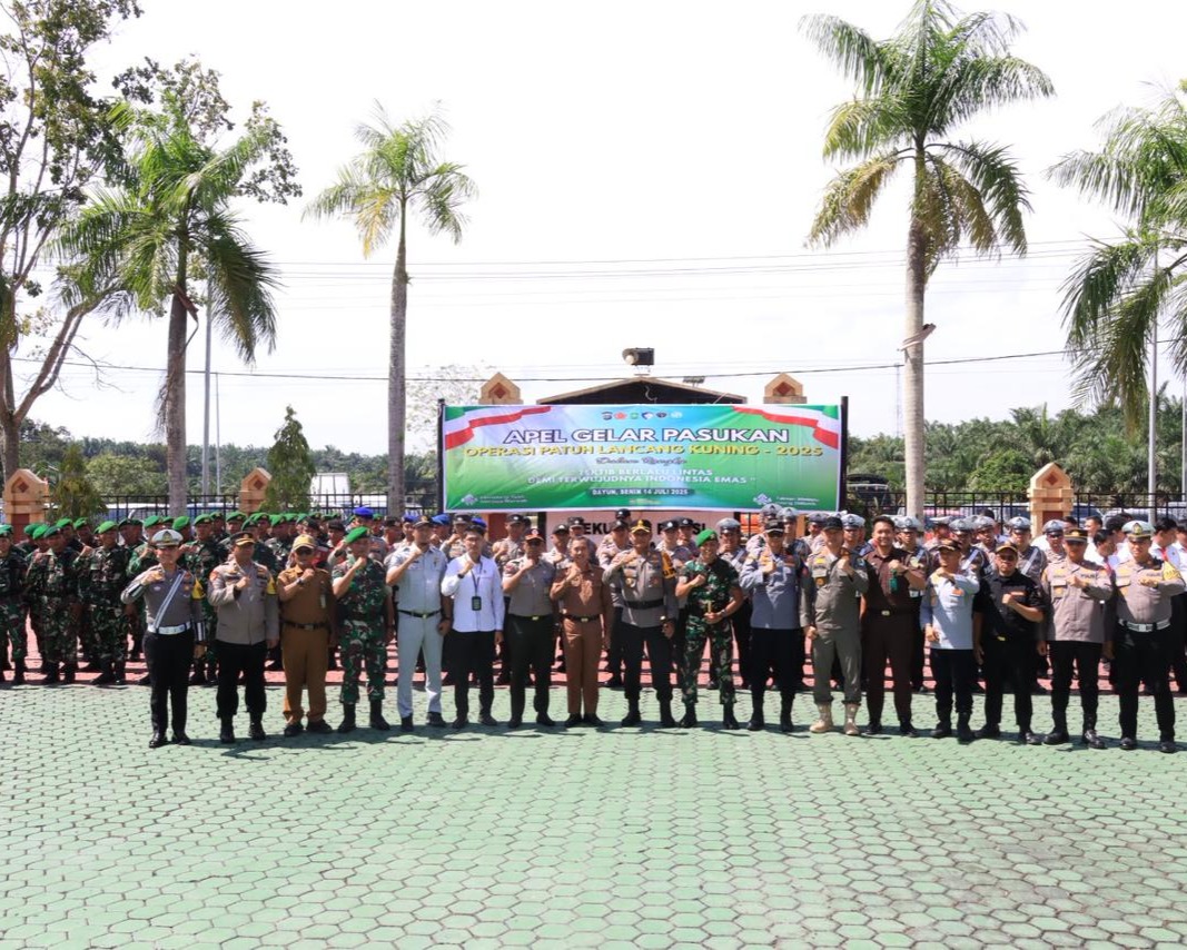 Apel Gelar Pasukan Operasi Patuh Lancang Kuning 2025 Di Polres Siak, Komitmen Tegakkan Tertib Berlalu Lintas Dengan Humanis