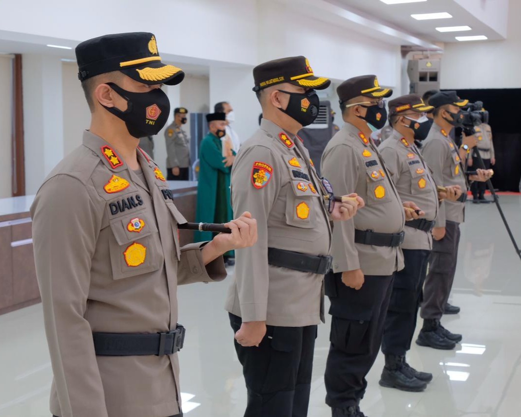 Pimpin Sertijab PJU dan Kapolres, Kapolda Riau: Mutasi Merupakan Dinamika Organisasi Dalam Meningkatkan Kualitas Pelayanan Polri Kepada Masyarakat