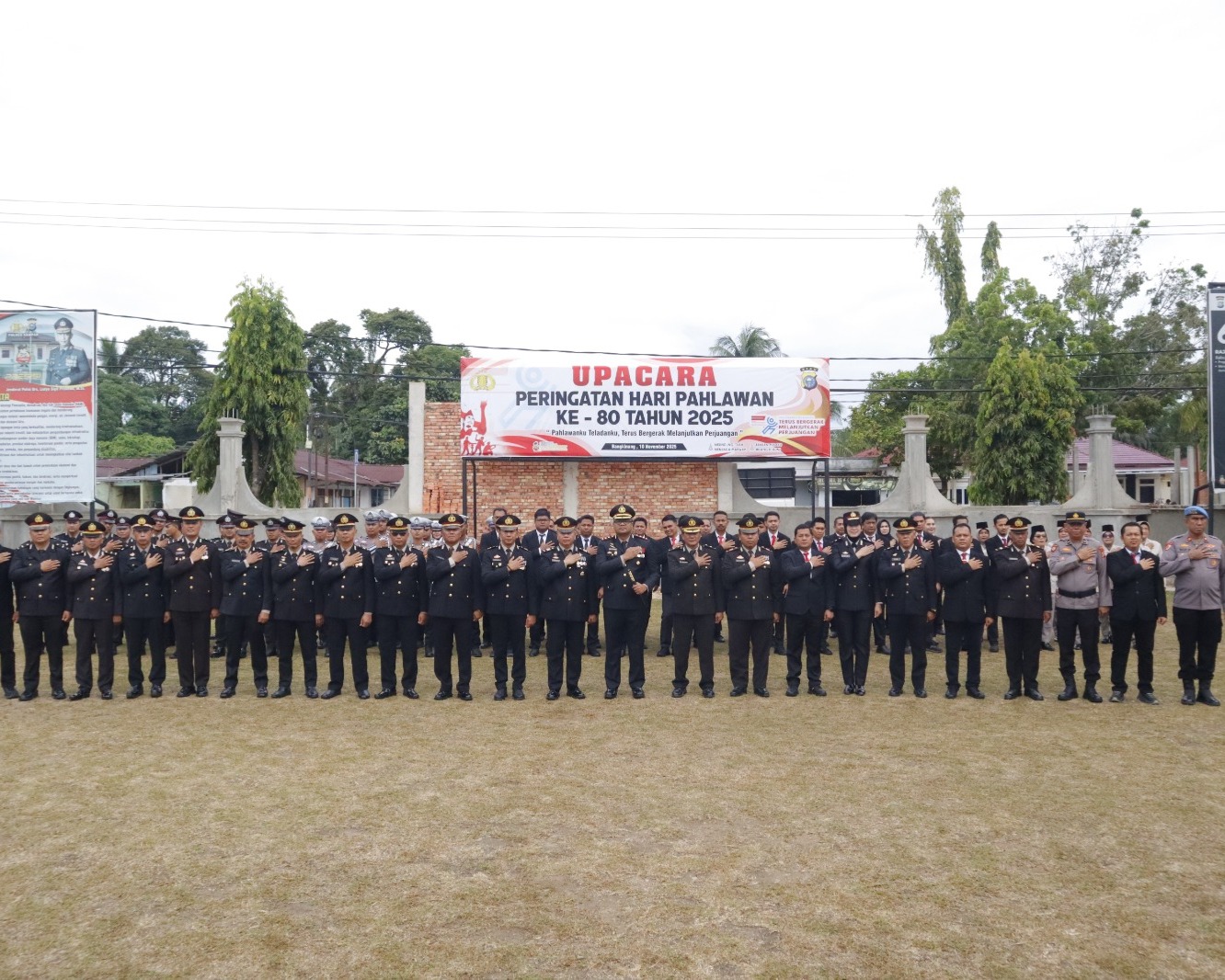 Kapolres Kampar Pimpin Upacara Hari Pahlawan, Teladani Semangat Perjuangan