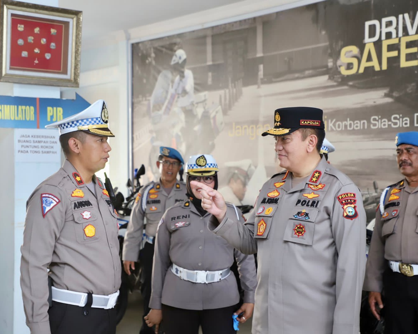 Sidak Satpas SIM Polresta Pekanbaru, Kapolda Riau Irjen Pol M. Iqbal: Jangan Ada Yang Menyulitkan Masyarakat