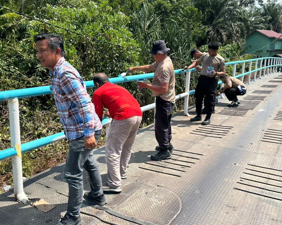 Satu Minggu Progres Renovasi Jembatan Merah Putih Presisi Polda Riau di Kabupaten Siak Capai Hingga 85 Persen