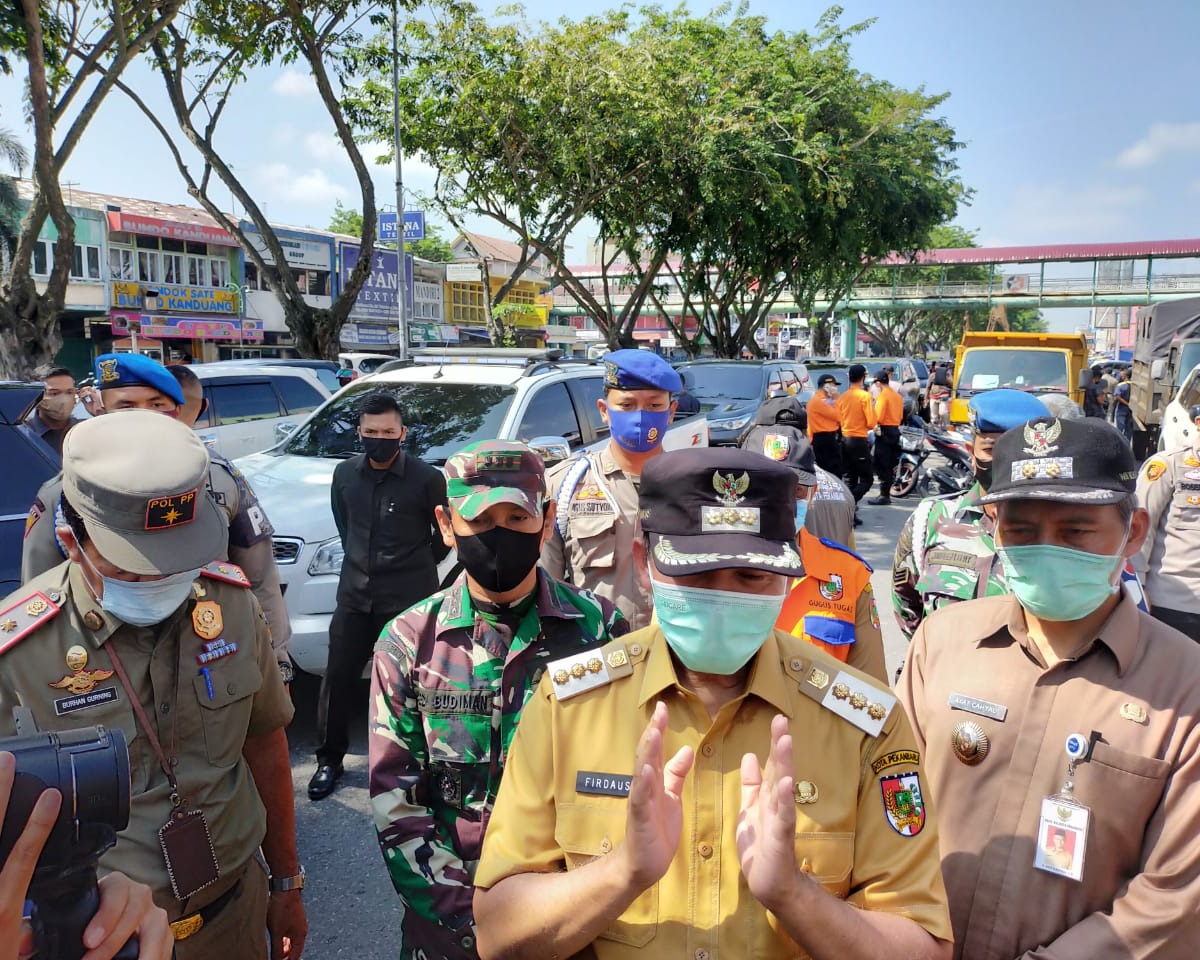 Dandim 0301/PBR Hadir Dalam Kegiatan Apel Gelar Pasukan Penetapan Perwako Pekanbaru Nomor 130