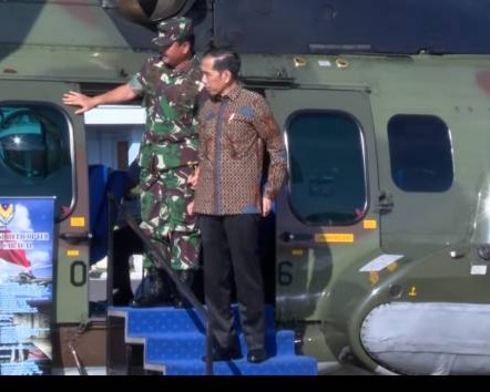 Presiden Tinjau Helikopter Caracal di Pangkalan TNI AU Halim Perdanakusuma