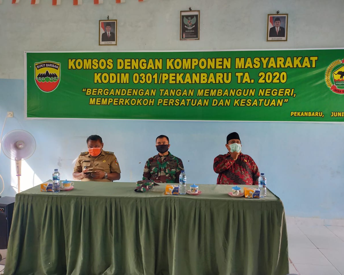 Kasdim 0301/PBR Hadiri Kegiatan Komsos Dengan Elemen Masyarakat