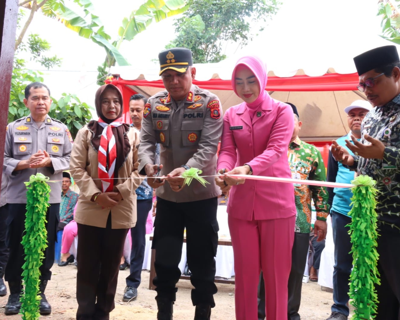 Polres Siak Dan Baznas Resmikan Rumah Layak Huni Program Siak Peduli Di Dayun