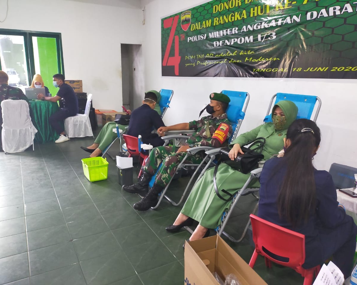 Personil Kodim 0301/Pekanbaru Mengikuti Kegiatan Donor Dalam Rangka HUT POMAD Ke-74