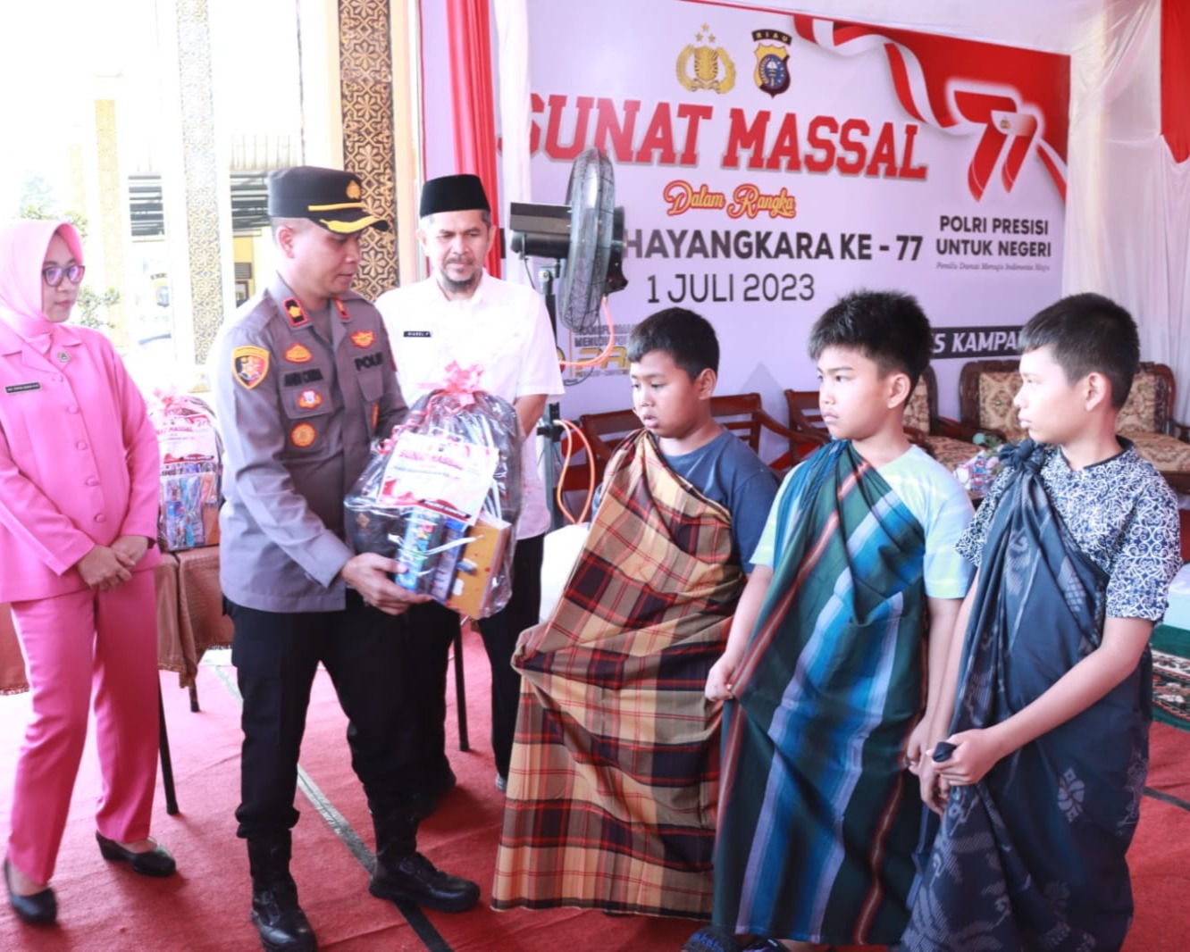 Sambut Hari Bhayangkara Ke-77 Tahun 2023, Polres Kampar Gelar Sunat Massal