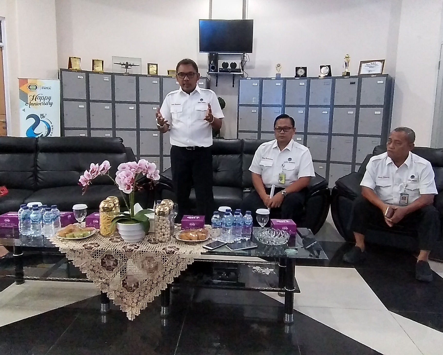 AirNav Indonesia Cabang Kota Pekanbaru Menerapkan Sentralisasi Terminal Control Area di Bandara SSK II Pekanbaru