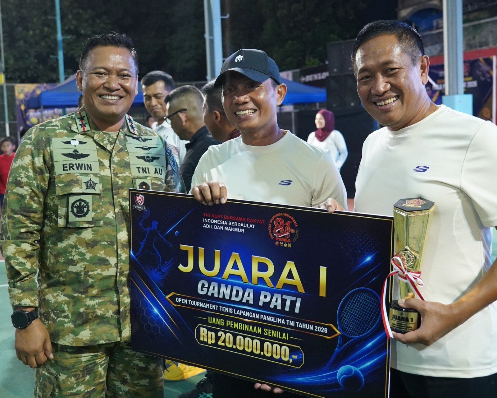 Pangkodau I Tutup Kejuaraan Tenis Lapangan Piala Panglima TNI, Pemain Asal Rusia Sukses Kawinkan Gelar Juara Tunggal Dan Ganda Mix