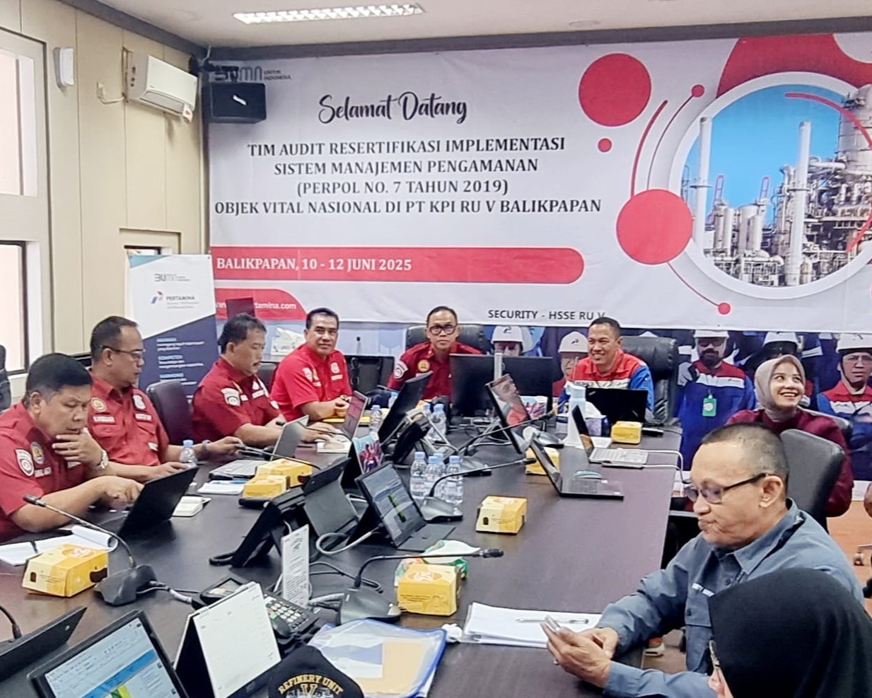 Pastikan Keamanan Pada Obvitnas, Kombes Pol Edy Sumardi Pimpim Audit Re Sertifikasi Implementasi SMP di PT KPI RU V Balikpapan