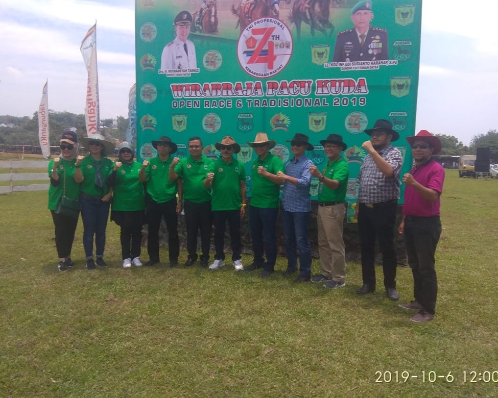 HUT TNI ke -74, Dandim Tanah Datar Adakan Alek Nagari Pacuan Kuda