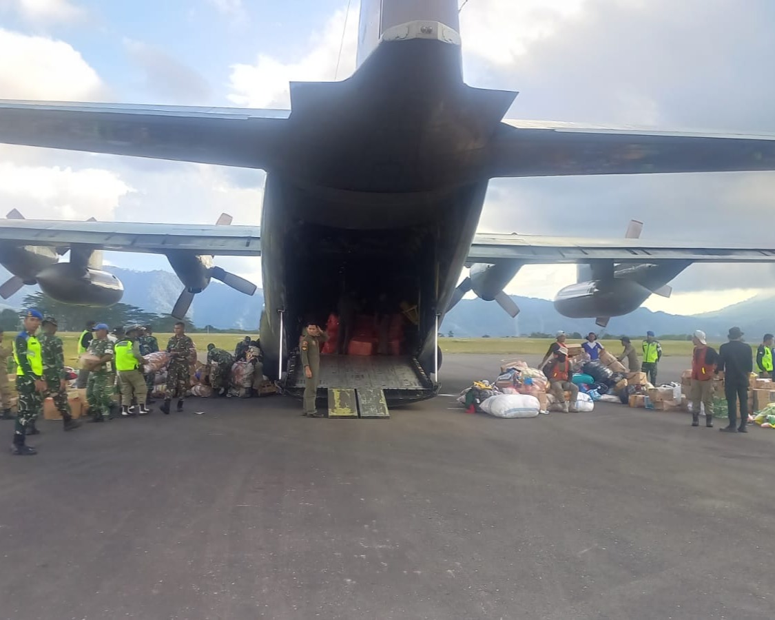 Percepat Pertumbuhan Ekonomi Pasca Bencana, Pesawat TNI AU Turut Intensifkan Dukungan Untuk Angkut Komoditi Cabai Aceh Ke Jakarta