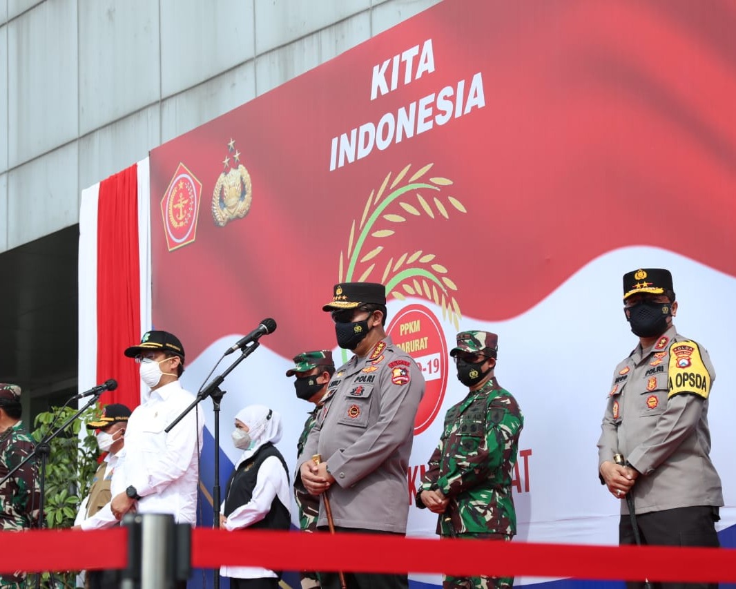 Kapolri Instruksikan Polda Se-Indonesia Gelar Patroli Skala Besar Pembagian Bansos Malam Ini