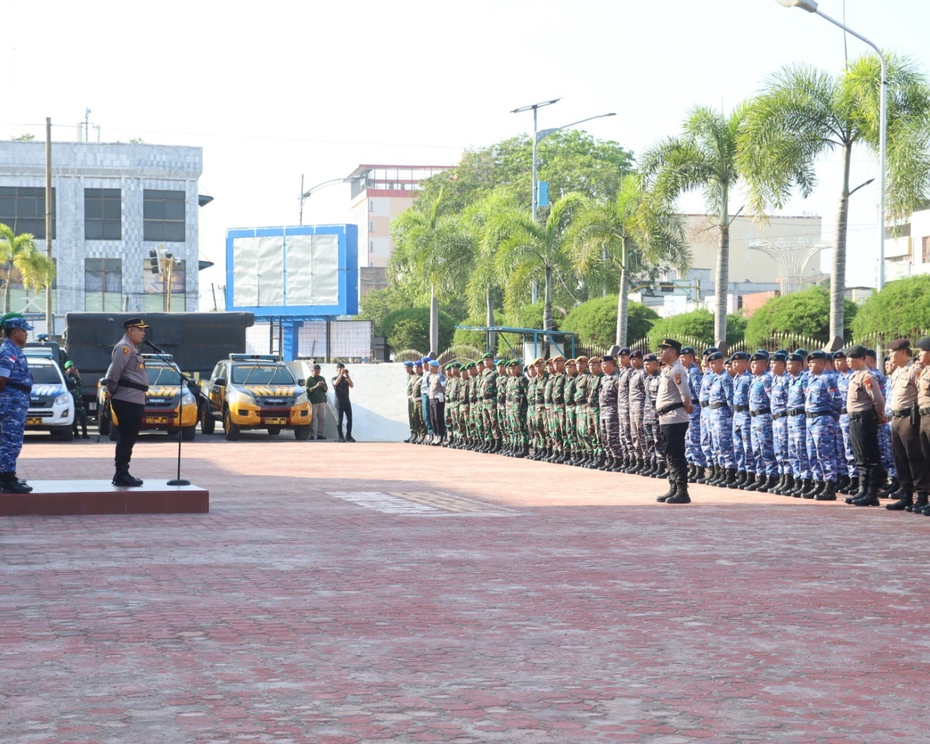 TNI - Polri Di Kota Dumai Gelar Apel Sinergitas Dalam Rangka Pengamanan Pemilu Tahun 2024