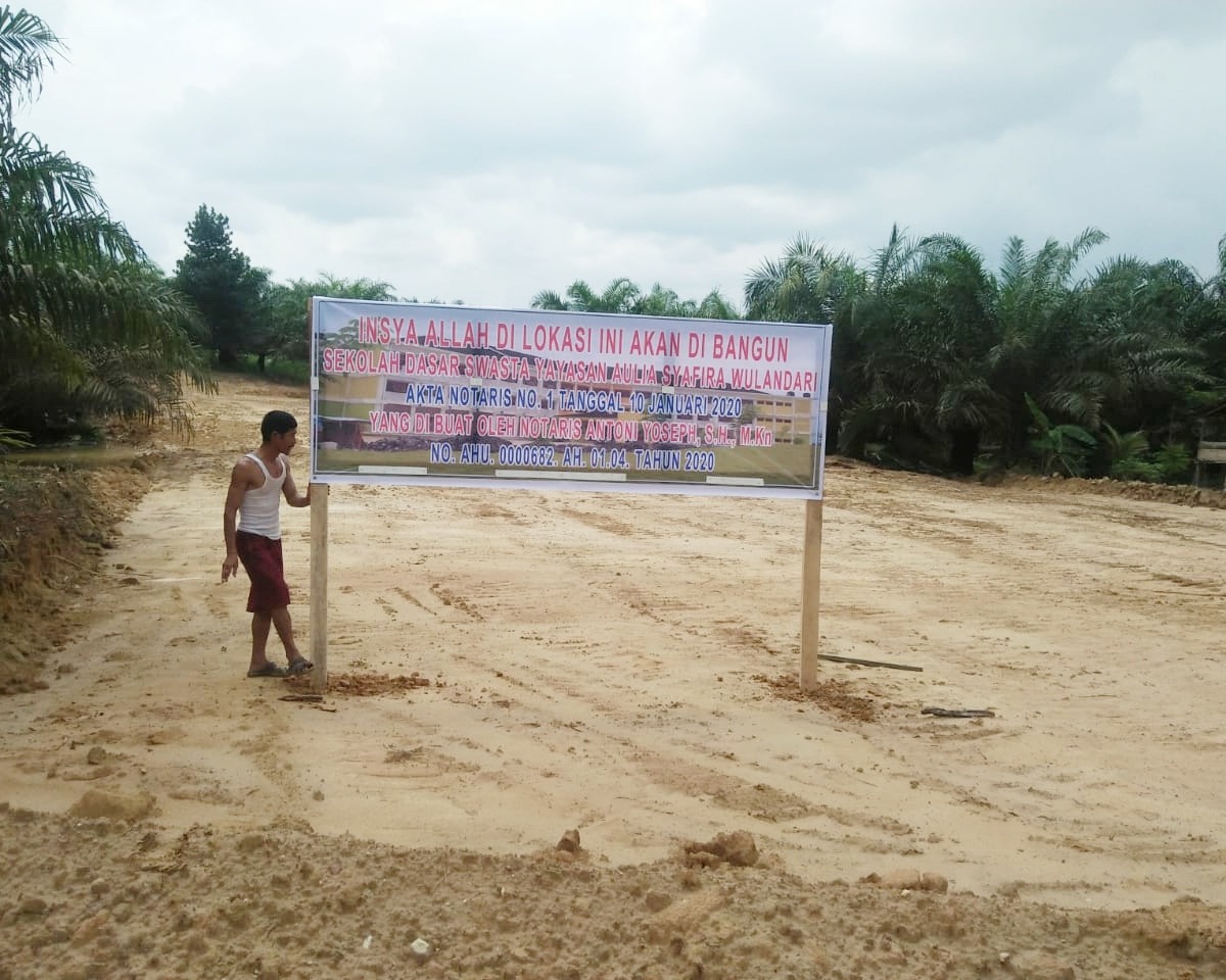 Poniran Terpanggil Untuk Memajukan Pendidikan di Dusun Napal Kuning Inhu